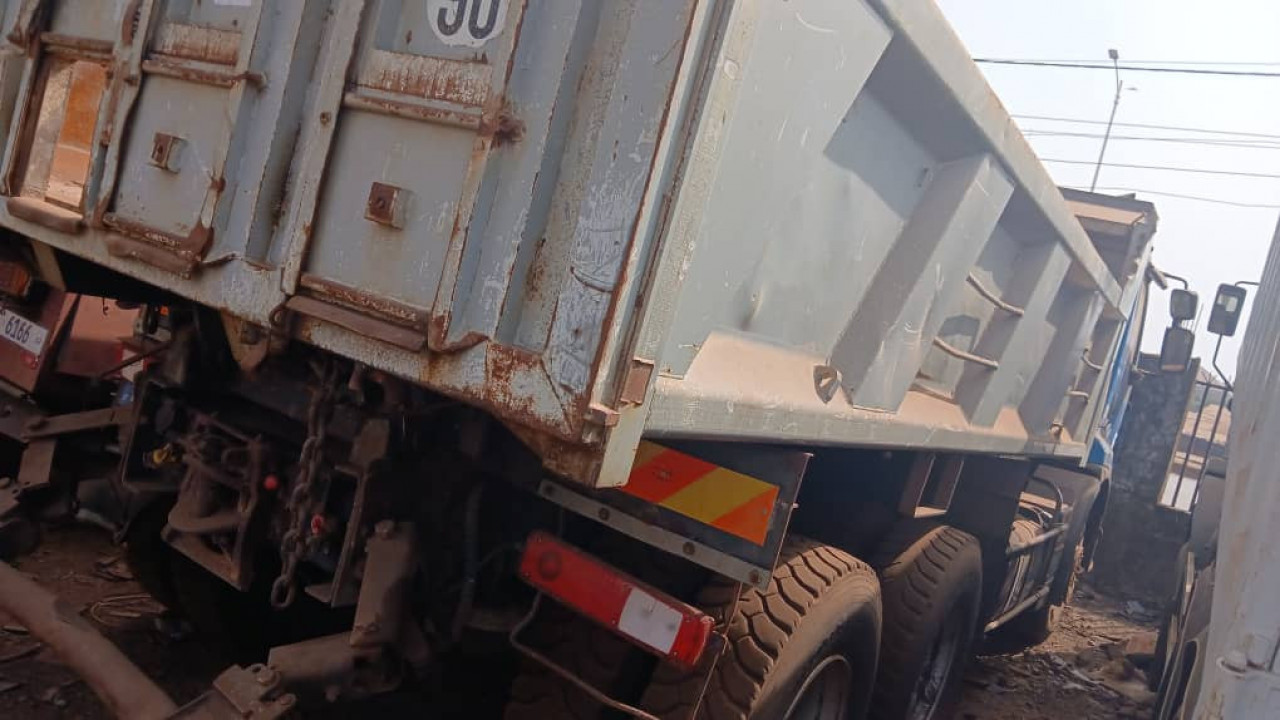 RENAULT, Camions - Autobus, Conakry