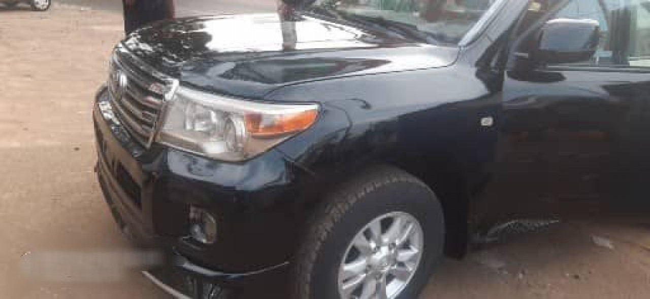 TOYOTA LAND CRUISER 3 SALONS, Voitures, Conakry