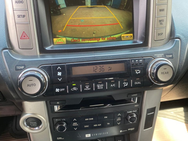 TOYOTA PRADO 2017, Voitures, Conakry