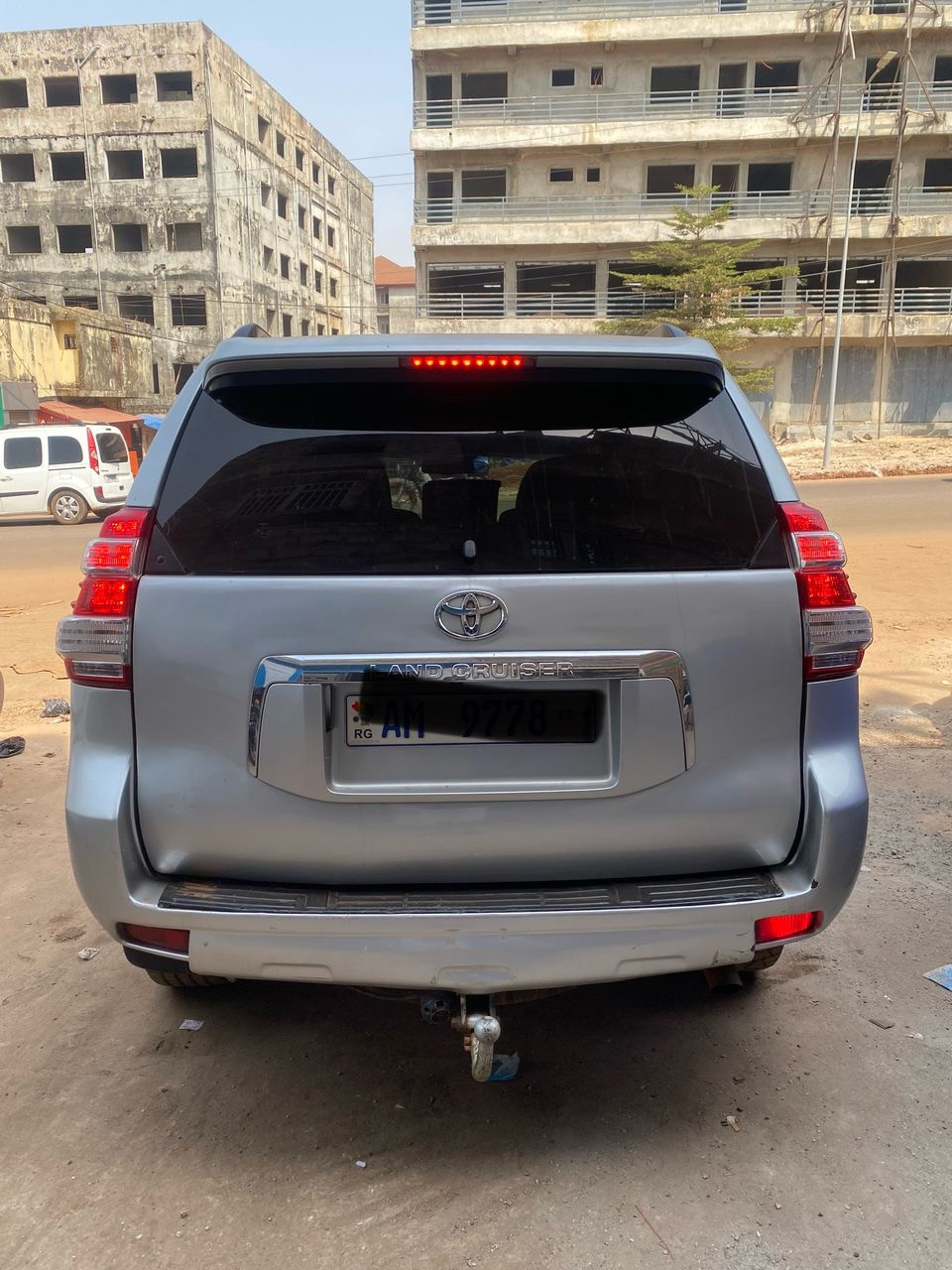 TOYOTA PRADO 2017, Voitures, Conakry