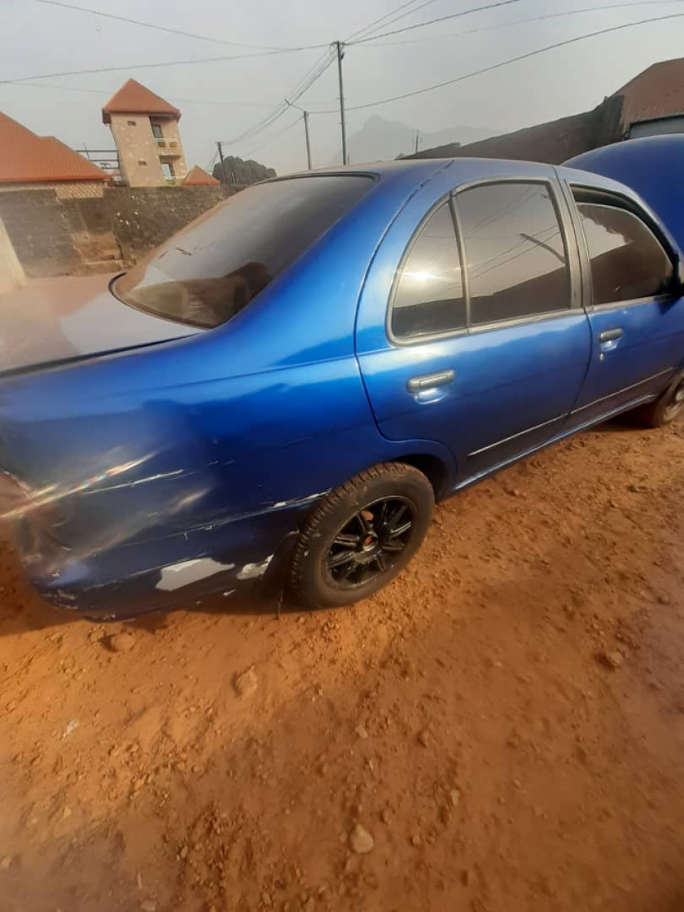 NISSAN ALMERA AUTOMATIQUE, Voitures, Conakry