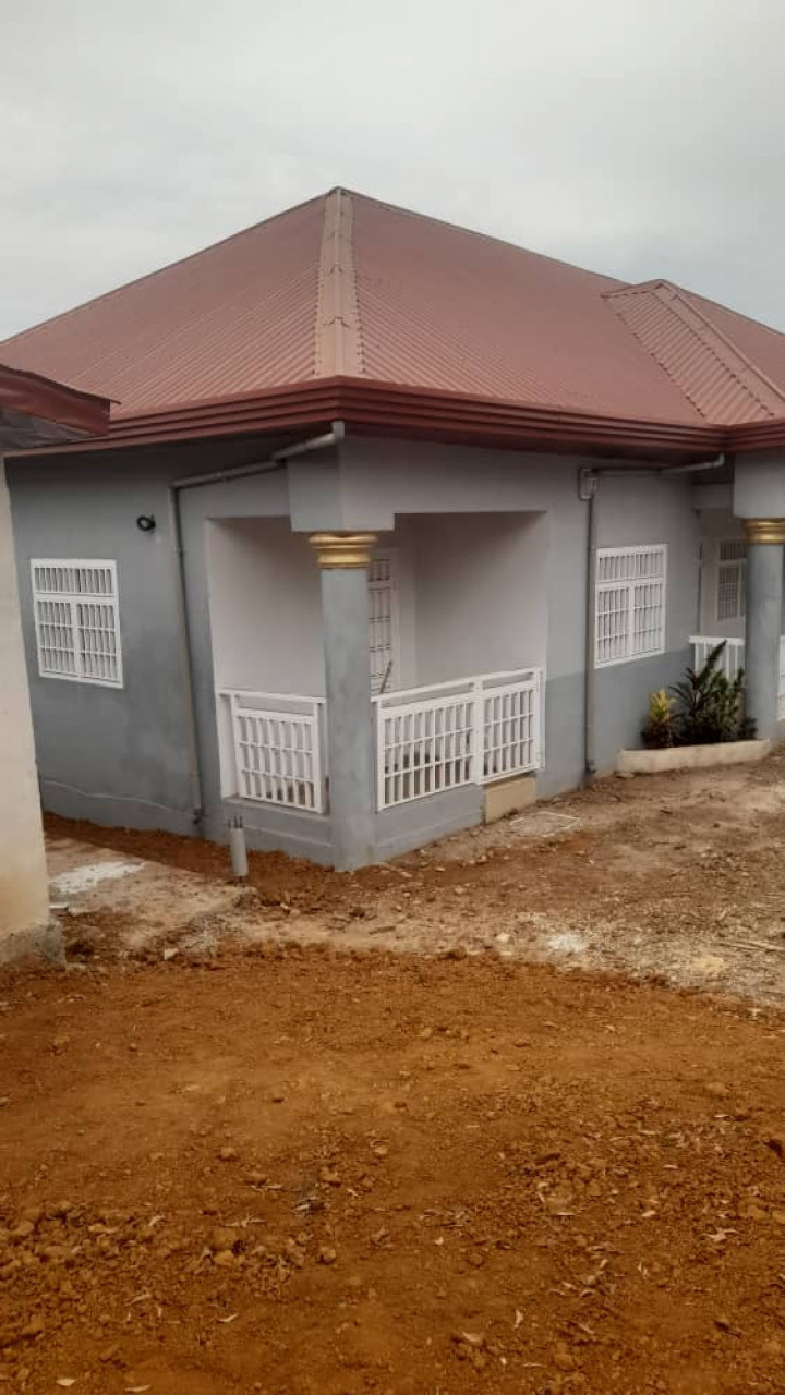 Maison à vendre à samatara, Maisons, Conakry