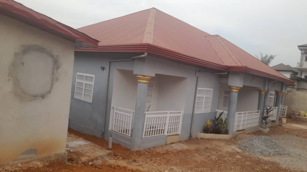 Maison à vendre à samatara, Maisons, Conakry