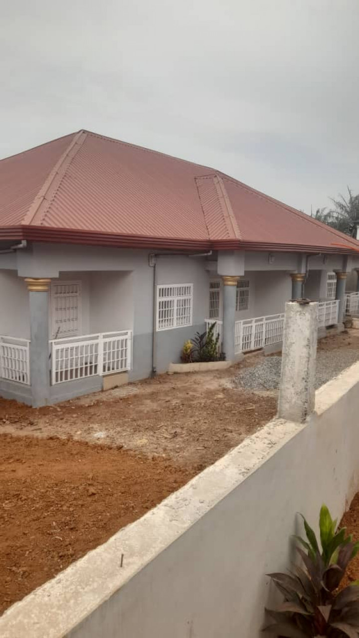 Maison à vendre à samatara, Maisons, Conakry