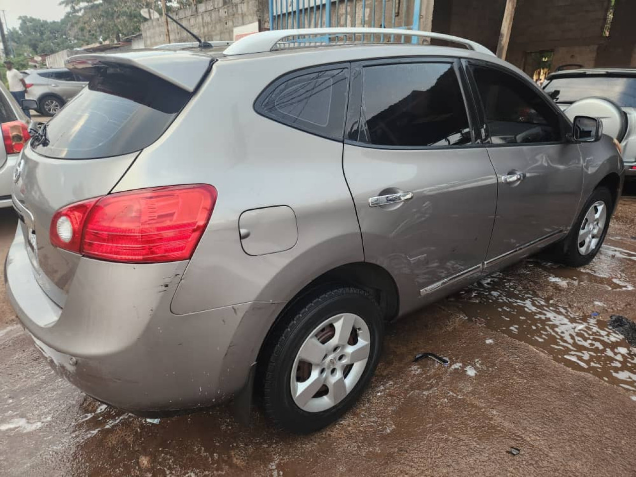 Nissan Rogue, Voitures, Conakry