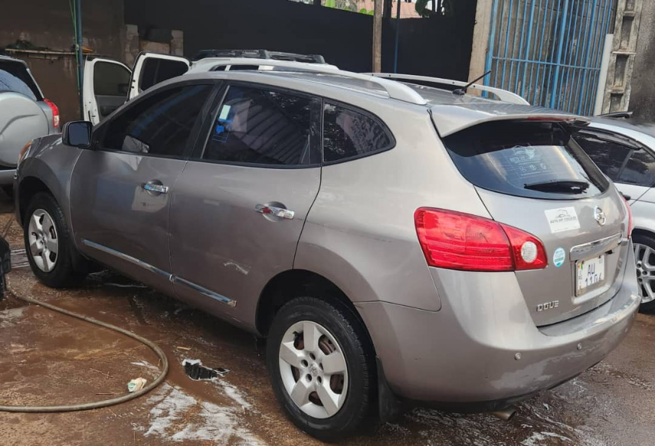 Nissan Rogue, Voitures, Conakry