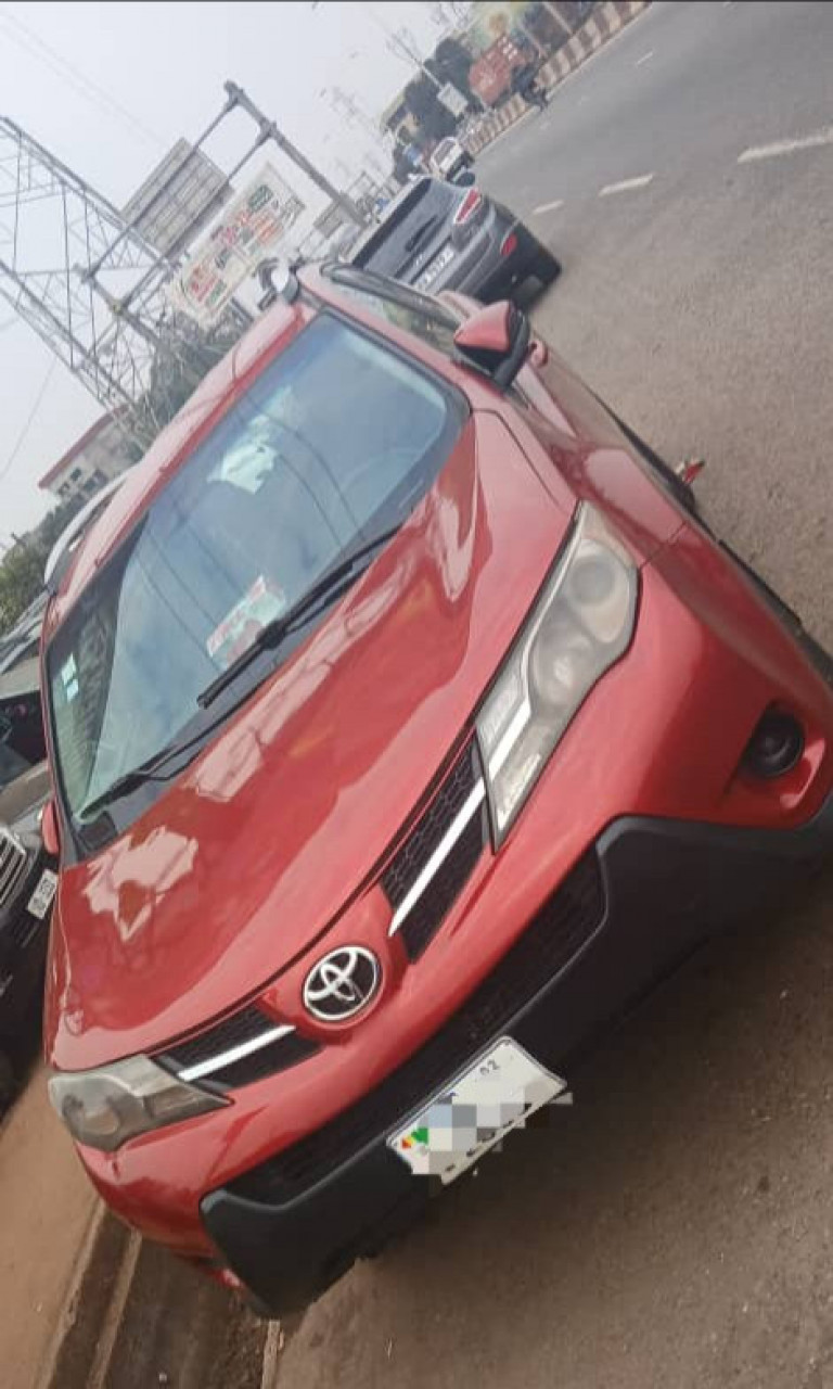 TOYOTA RAV4 AUTOMATIQUE, Voitures, Conakry