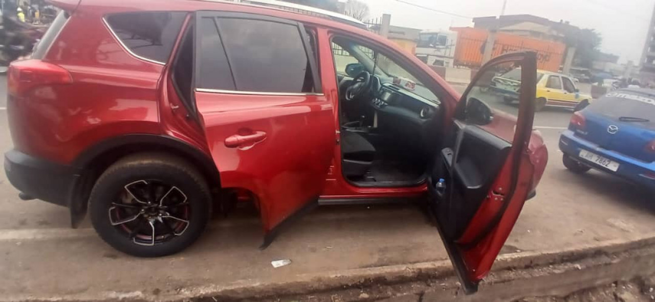 TOYOTA RAV4 AUTOMATIQUE, Voitures, Conakry