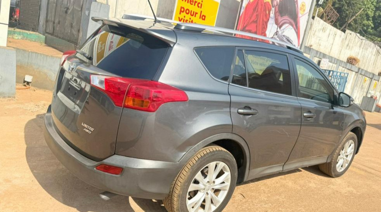 TOYOTA RAV4 LIMITED SORTIE PORT, Voitures, Conakry