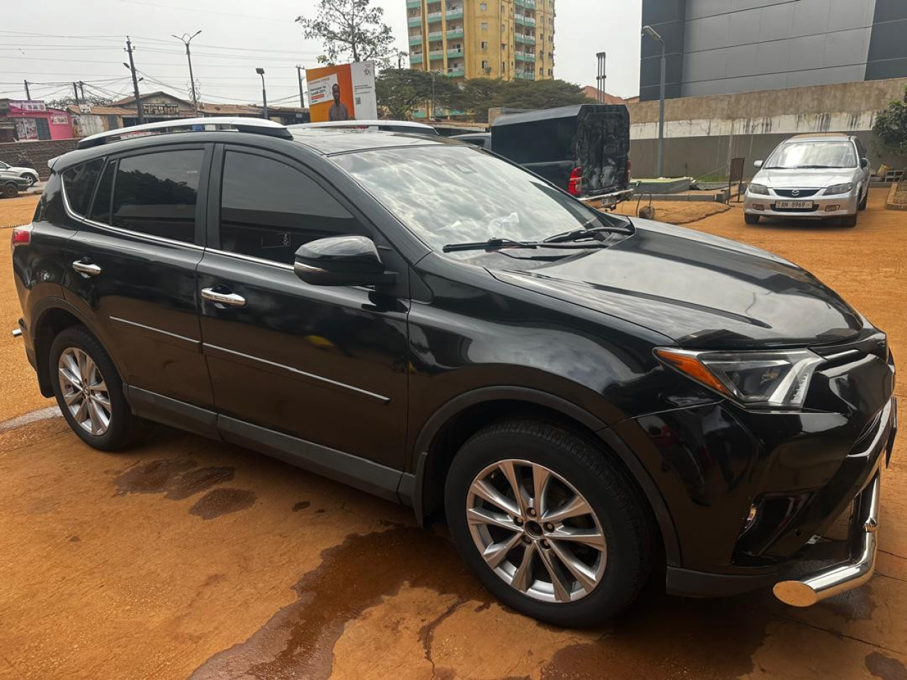 TOYOTA RAV4 AUTOMATIQUE, Voitures, Conakry