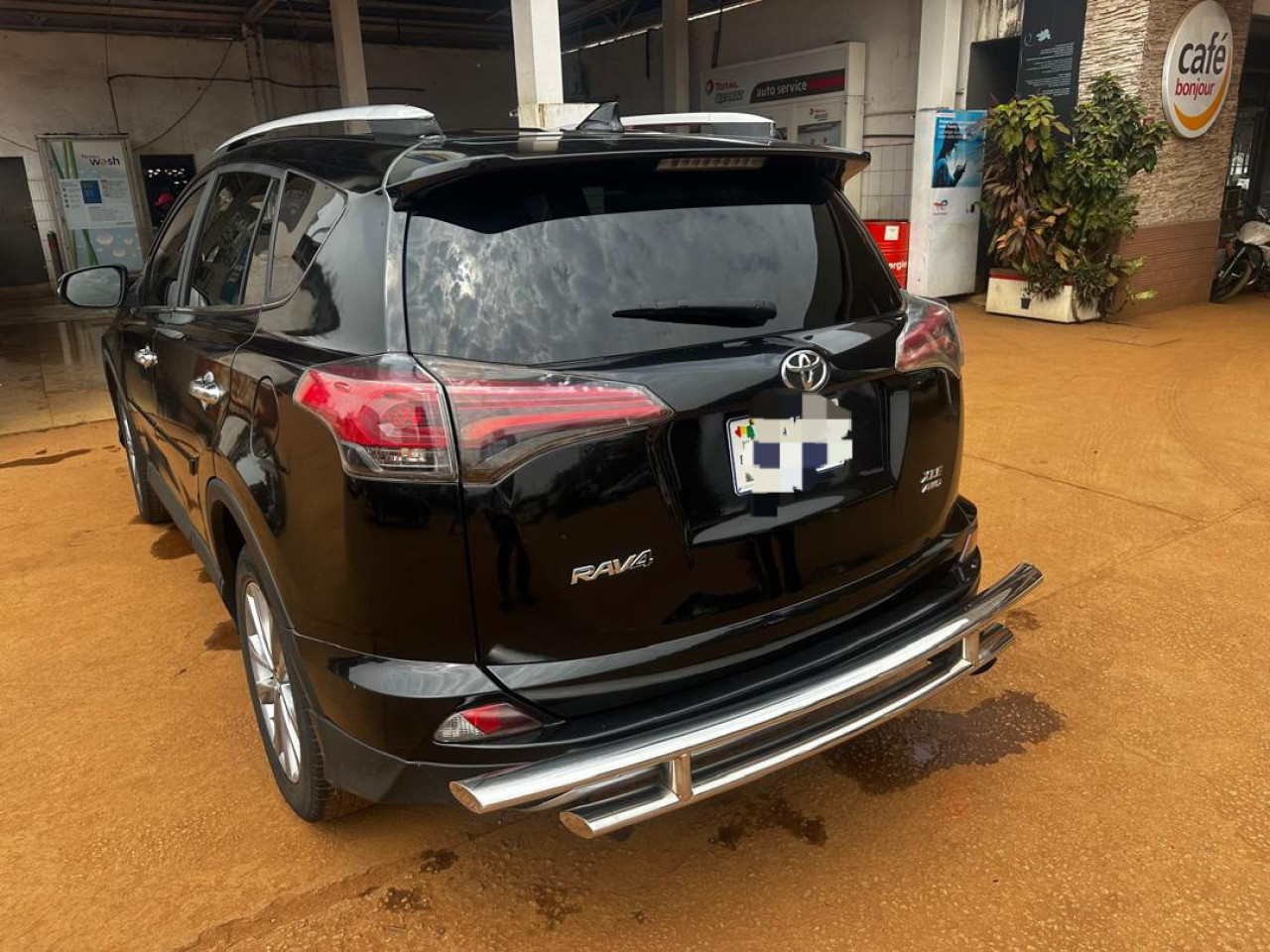 TOYOTA RAV4 AUTOMATIQUE, Voitures, Conakry