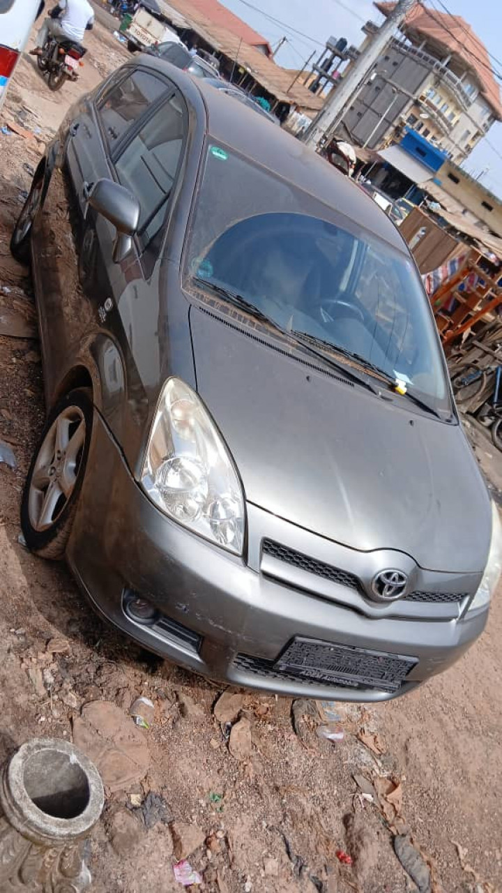 TOYOTA VERSO SORTIE PORT 6 VITESSES, Voitures, Conakry