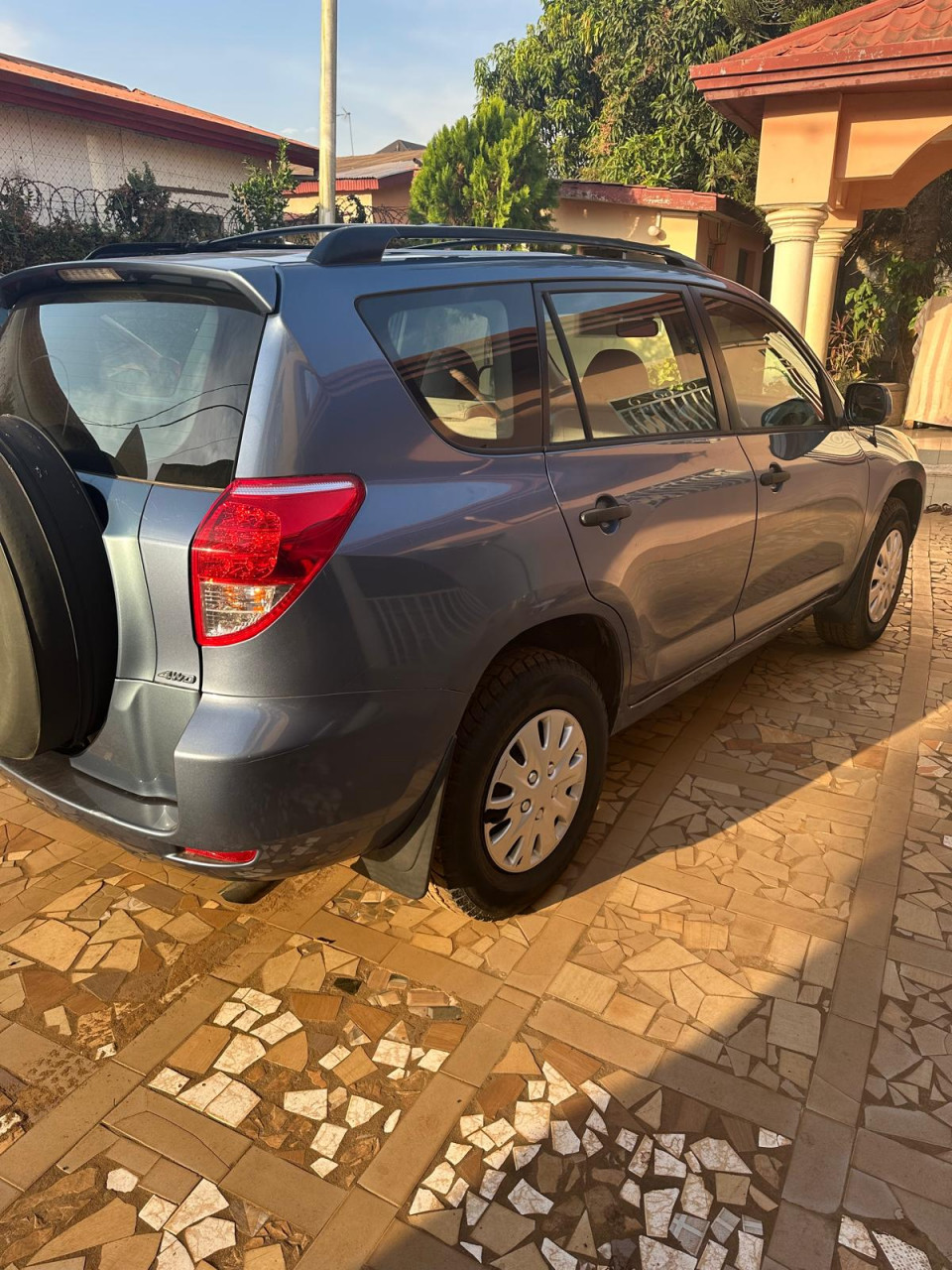 Voiture, Voitures, Conakry