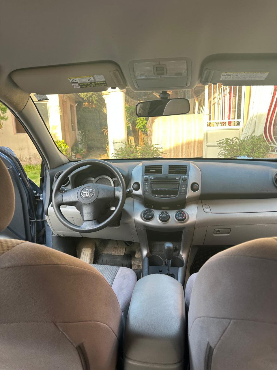 Voiture, Voitures, Conakry