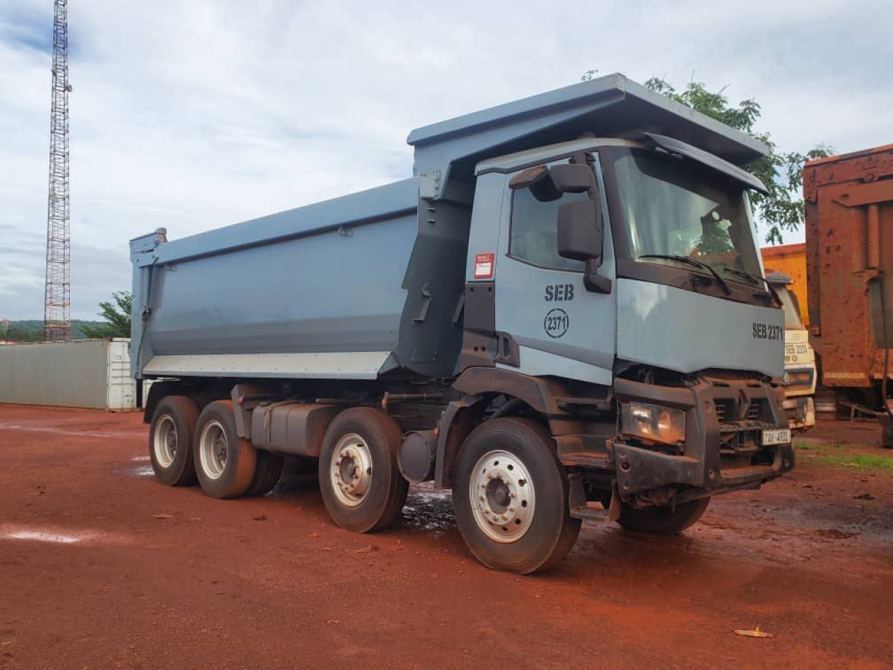 RENAULT FANTOME, Voitures, Conakry