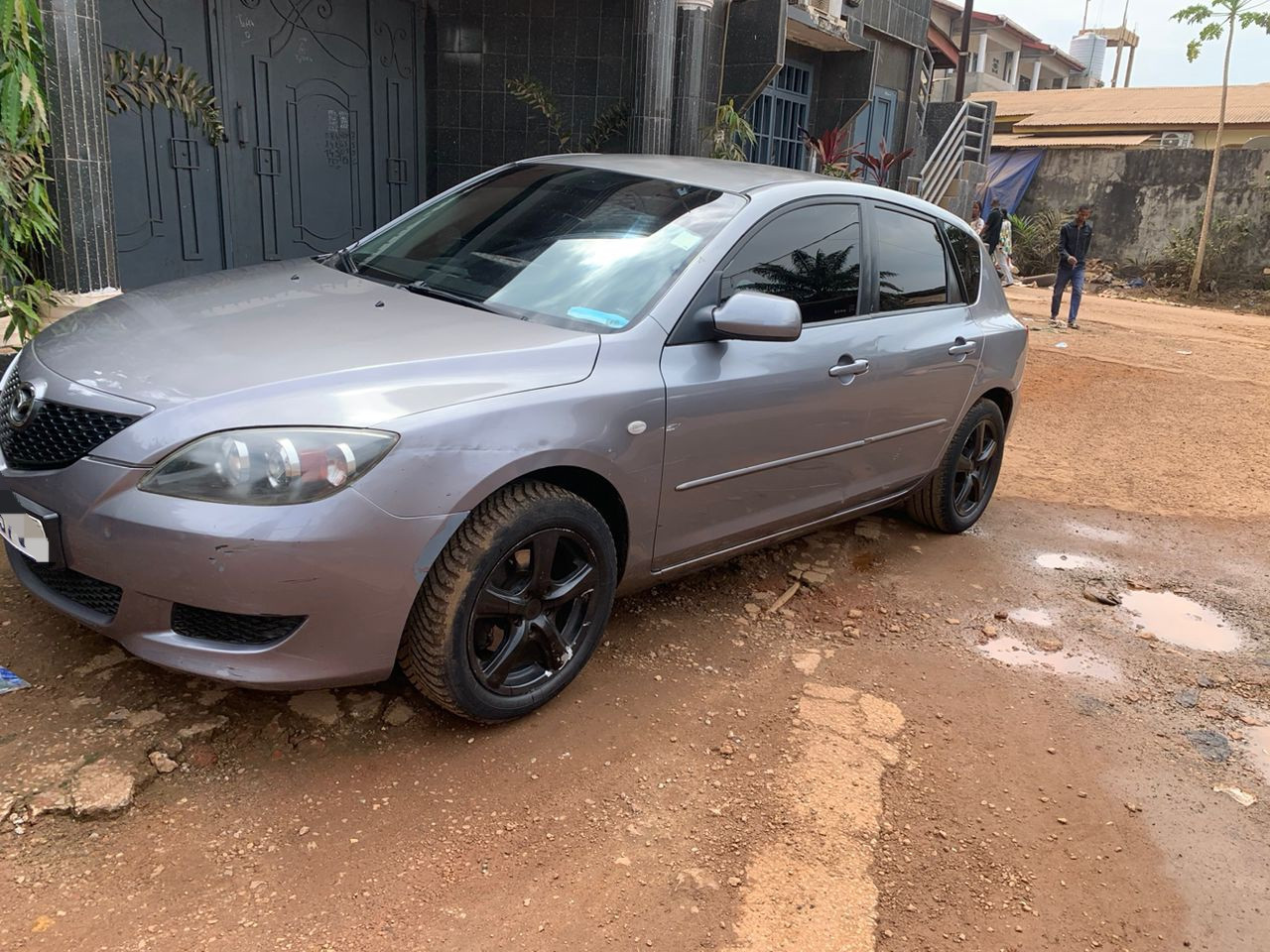 MAZDA 3 ESSENCES CLIMATISÉE, Voitures, Conakry