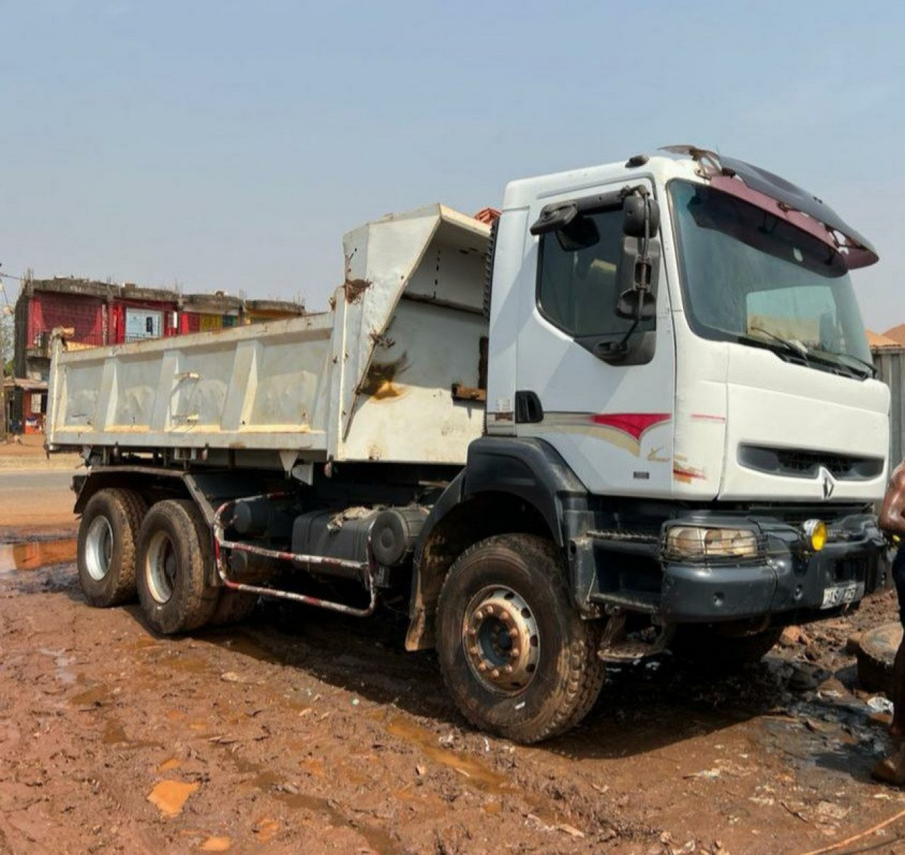 CAMION RENAULT KERAX 10 ROUES, Camions - Autobus, Conakry