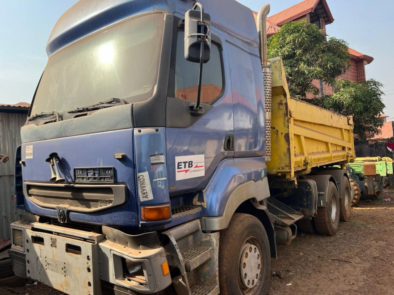 CAMION RENAULT PREMIUM 12 ROUES, Camions - Autobus, Conakry