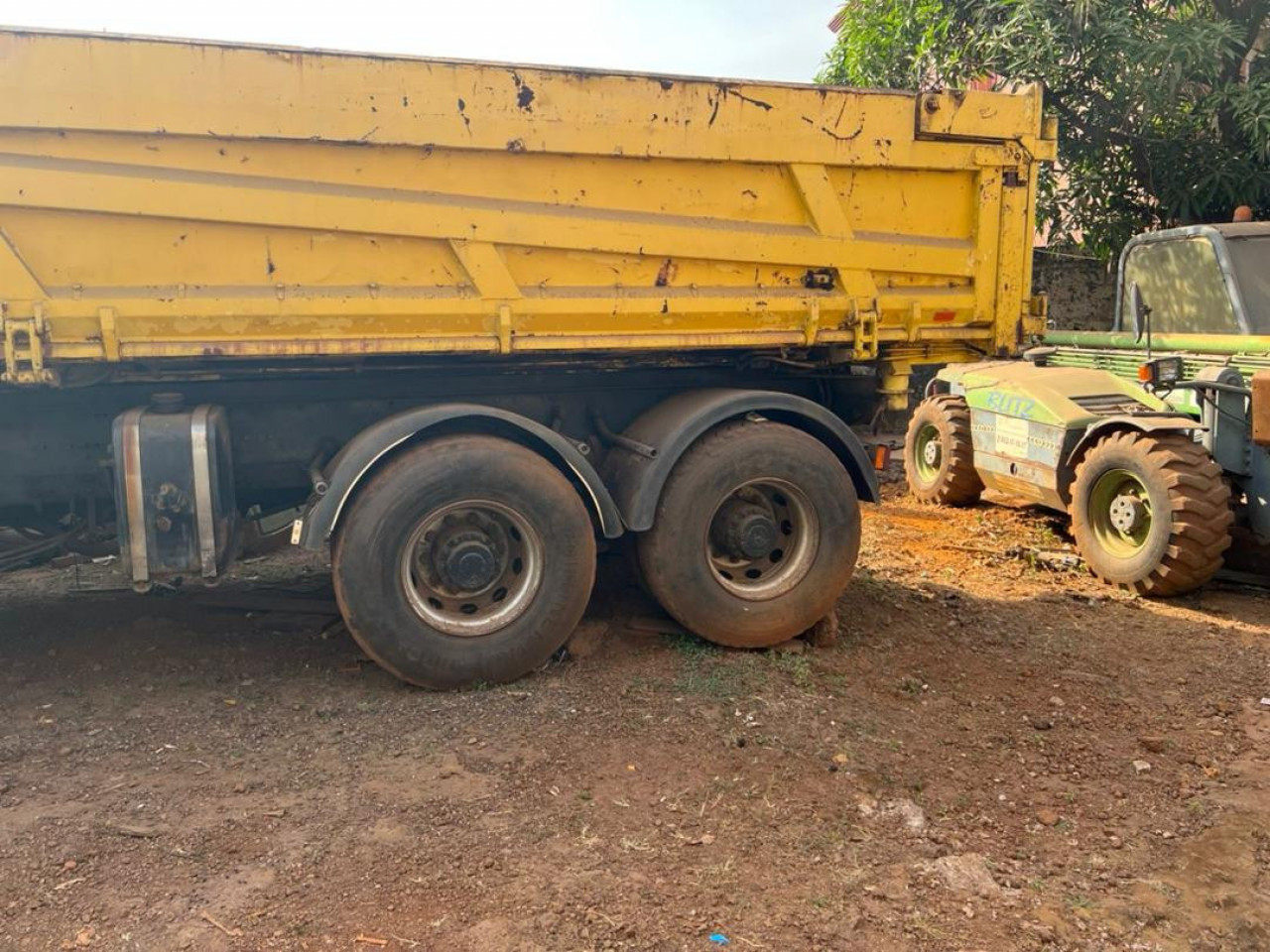 CAMION RENAULT PREMIUM 12 ROUES, Camions - Autobus, Conakry