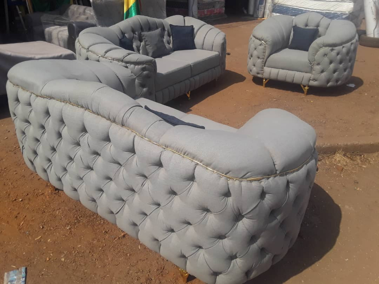 CANAPE MODERNE, Lits - Fauteuils, Conakry