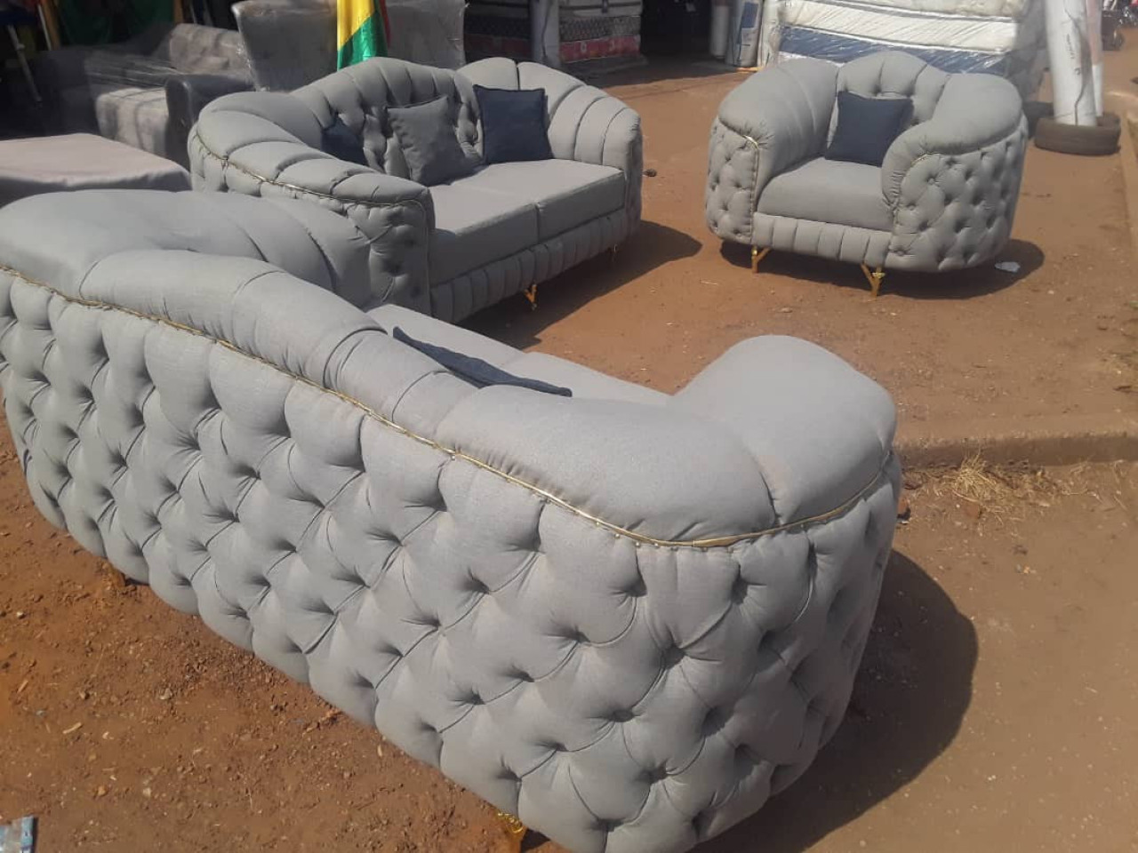 CANAPE MODERNE, Lits - Fauteuils, Conakry