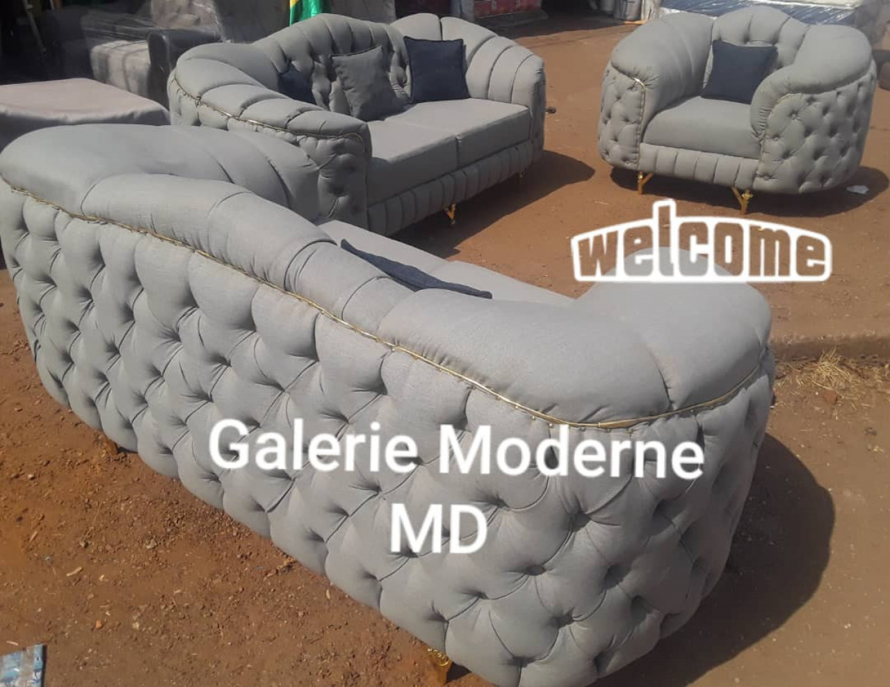 CANAPÉ MODERNE, Lits - Fauteuils, Conakry