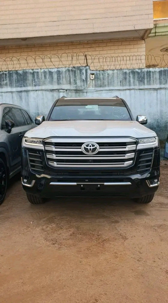 Toyota landcruser V8, Voitures, Conakry