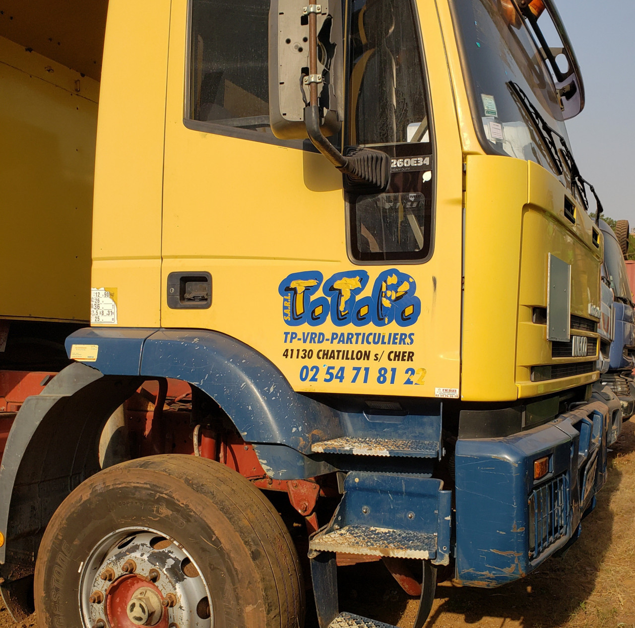 CAMION IVECO 10 ROUES SORTIE PORT, Camions - Autobus, Conakry