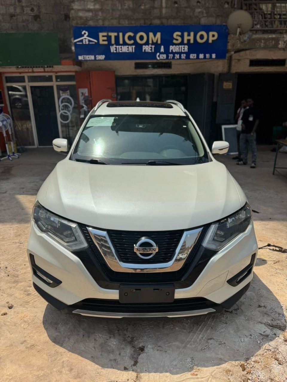 NISSAN ROGUE 2017, Voitures, Conakry