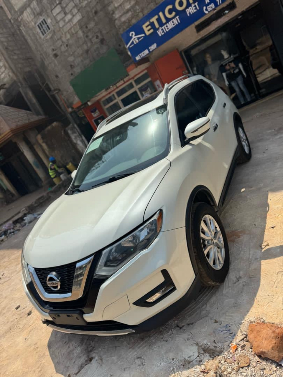 NISSAN ROGUE 2017, Voitures, Conakry