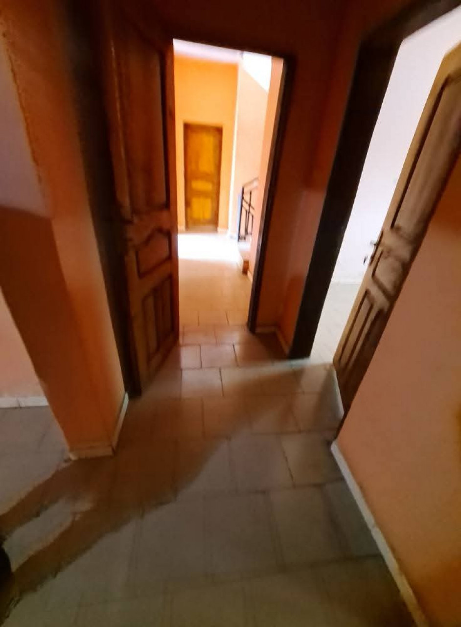 APPARTEMENT À LOUER À LA T5, Appartements, Conakry