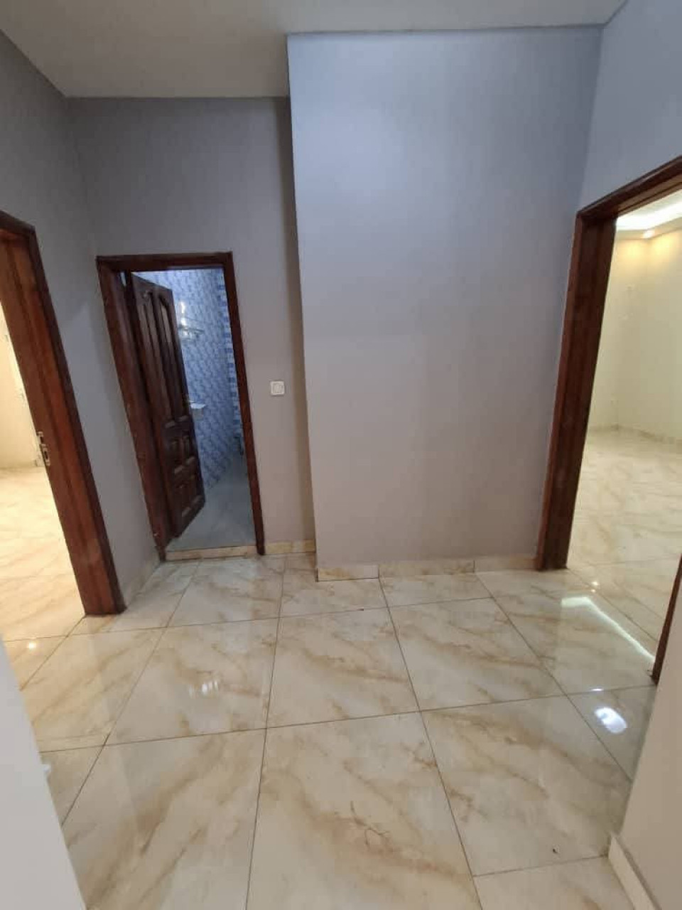 APPARTEMENT À LOUER À KISSOSSO, Appartements, Conakry