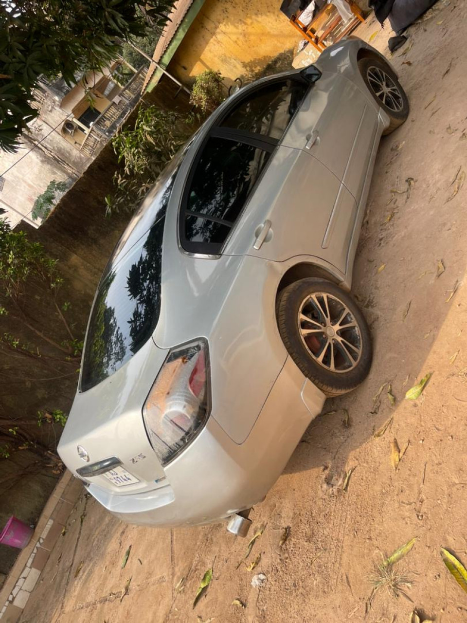 Nissan Altima, Voitures, Conakry