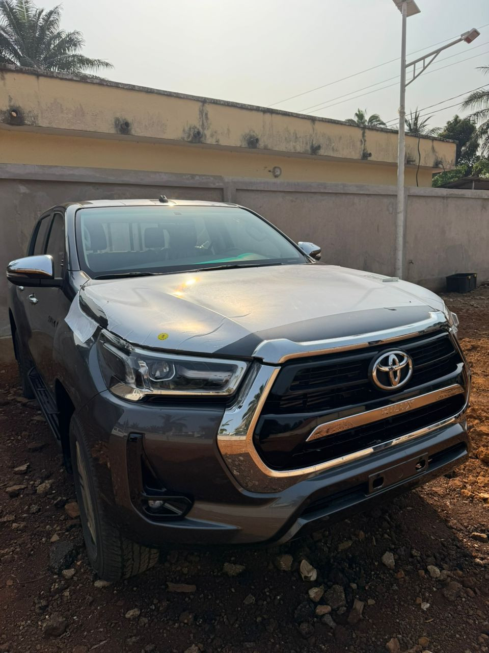 TOYOTA HILUX 2024 SORTIE D'USINE FULL OPTIONS, Voitures, Conakry