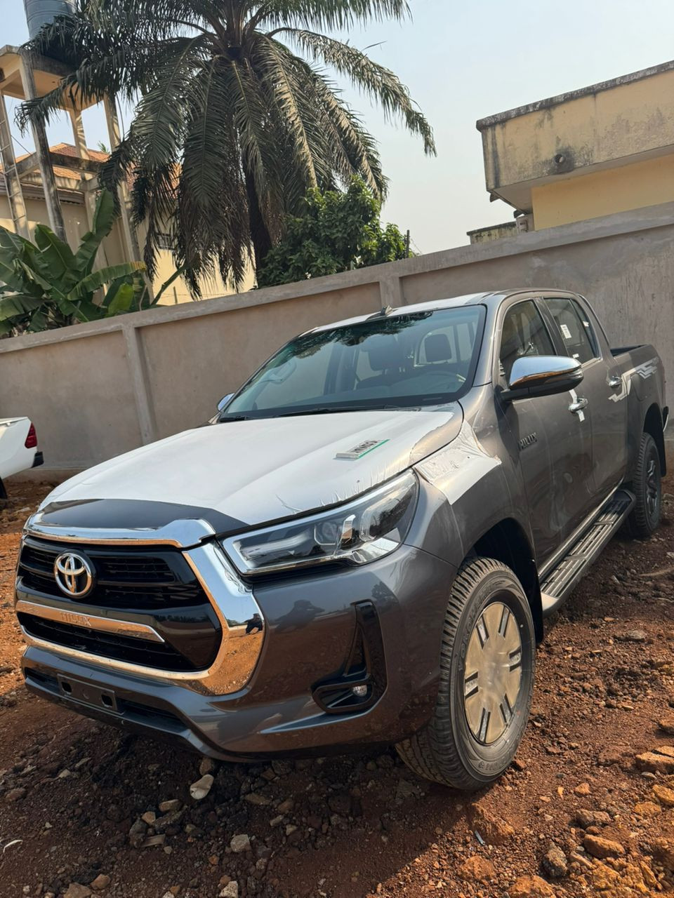 TOYOTA HILUX 2024 SORTIE D'USINE FULL OPTIONS, Voitures, Conakry