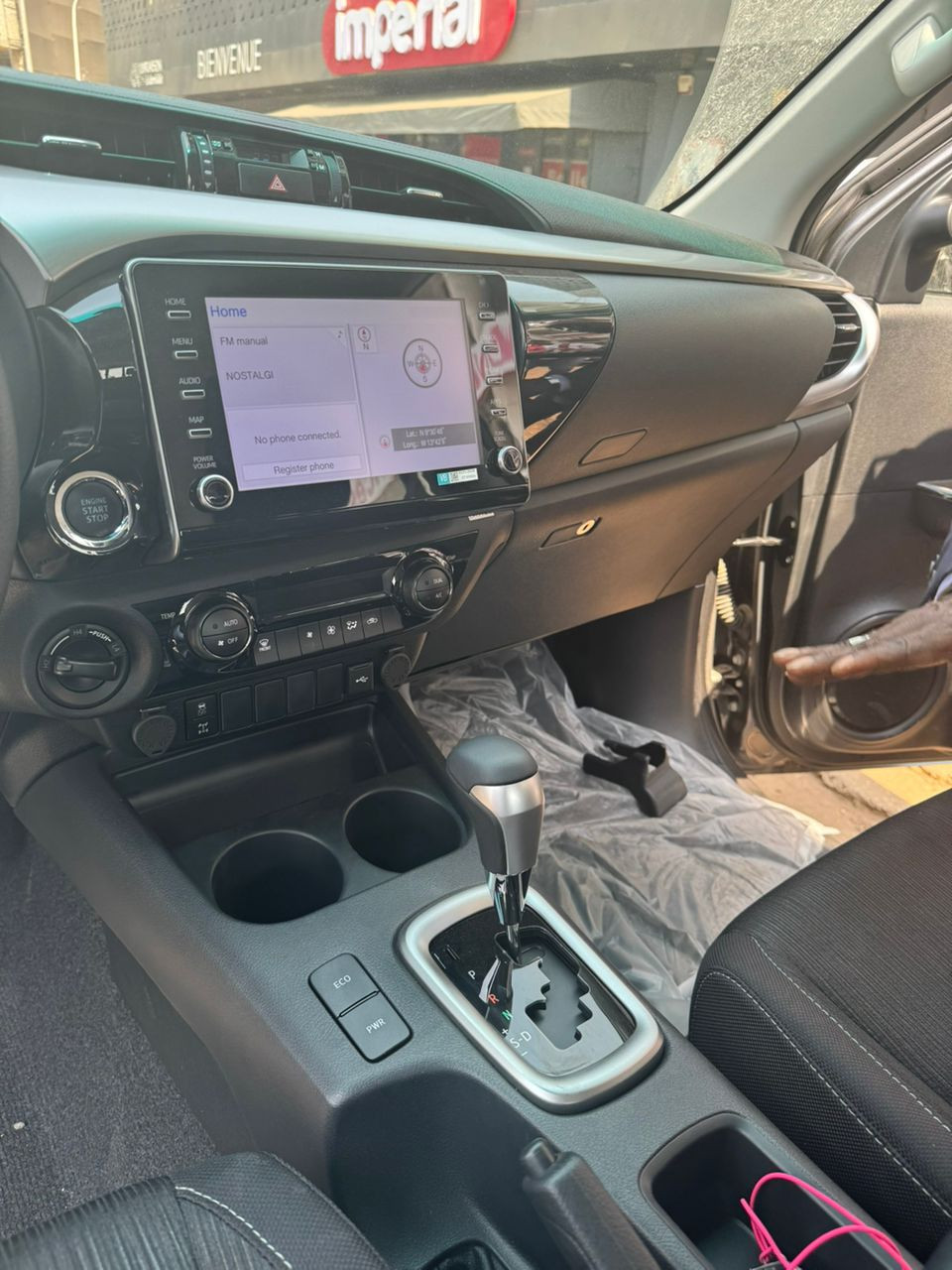 TOYOTA HILUX 2024 SORTIE D'USINE FULL OPTIONS, Voitures, Conakry