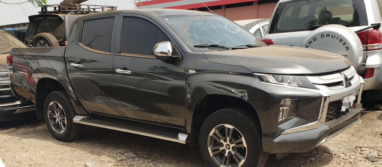 MITSUBISHI L200 NOUVEAU ANNÉE 2020, Voitures, Conakry