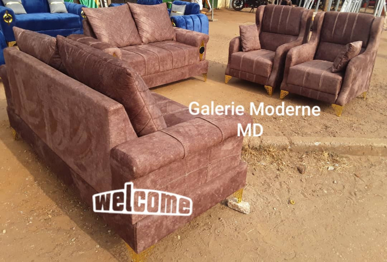 CANAPÉ MODERNE, Lits - Fauteuils, Conakry