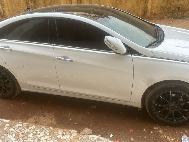 Hyndai Sonata, Autres Véhicules, Conakry