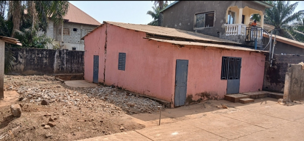 Terrain a vendre a lambagnie, Terrains, Conakry