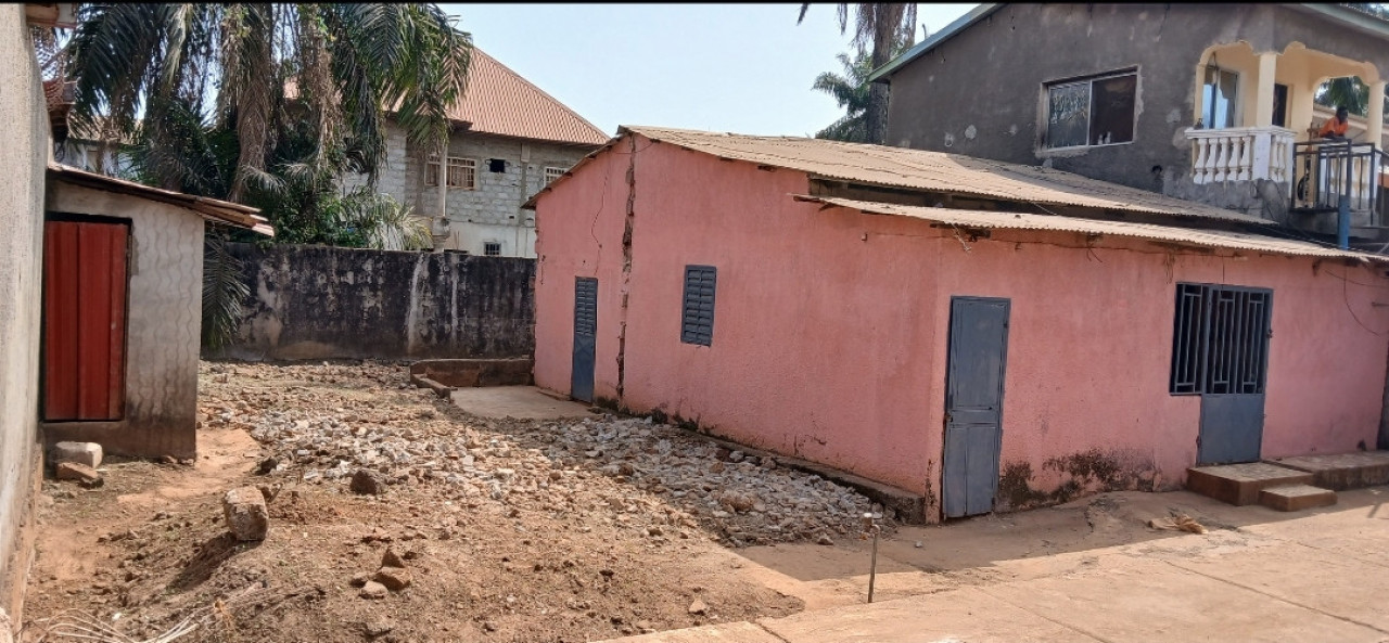 Terrain a vendre a lambagnie, Terrains, Conakry