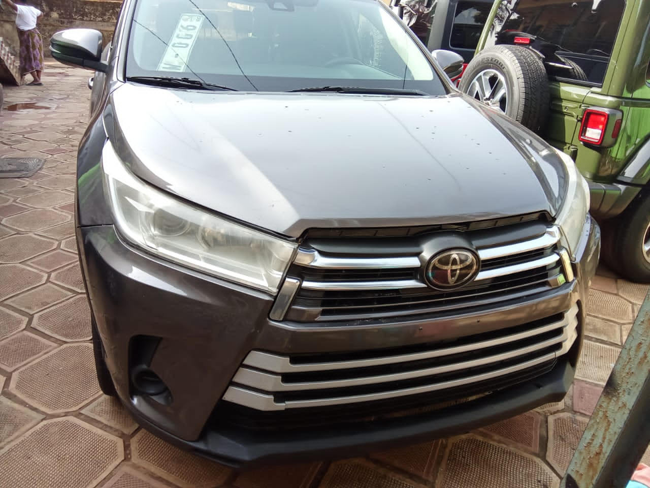 Toyota Highlander, Voitures, Conakry