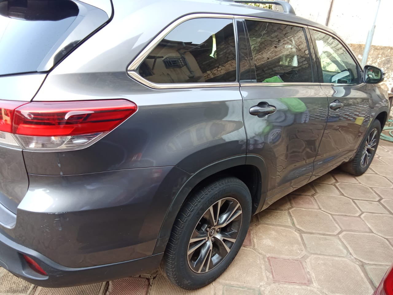 Toyota Highlander, Voitures, Conakry