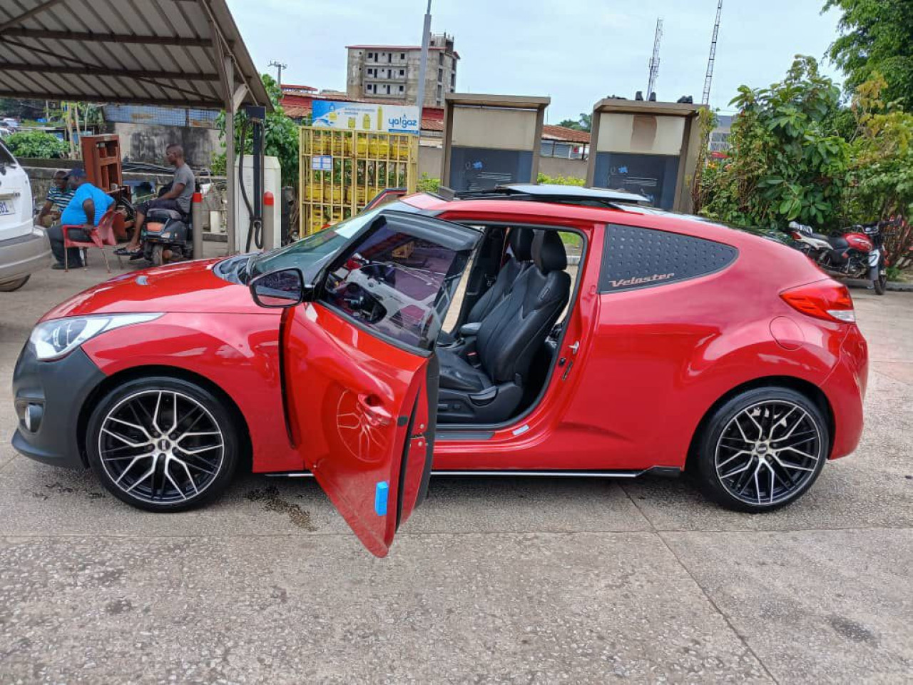 Hyundai veloster, Voitures, Conakry