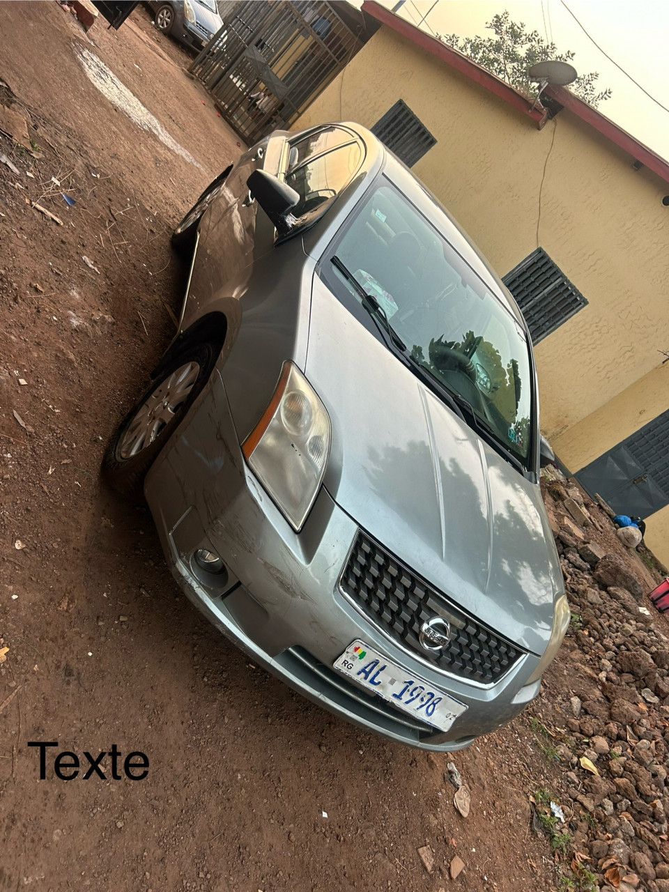 Nissan Sentra, Voitures, Conakry