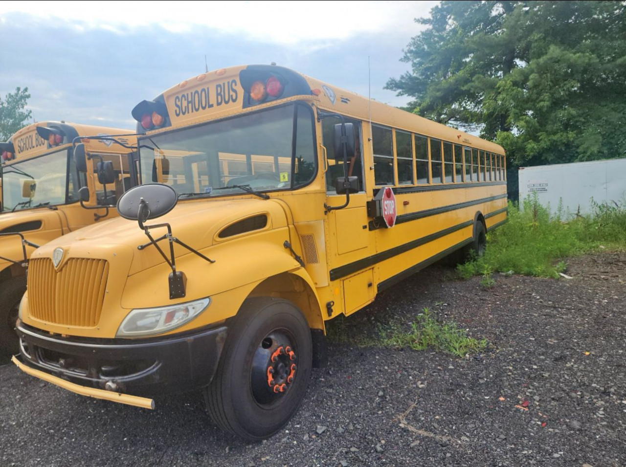 SCHOOL BUS GMC 52 PLACES SORTIE PORT, Camions - Autobus, Conakry