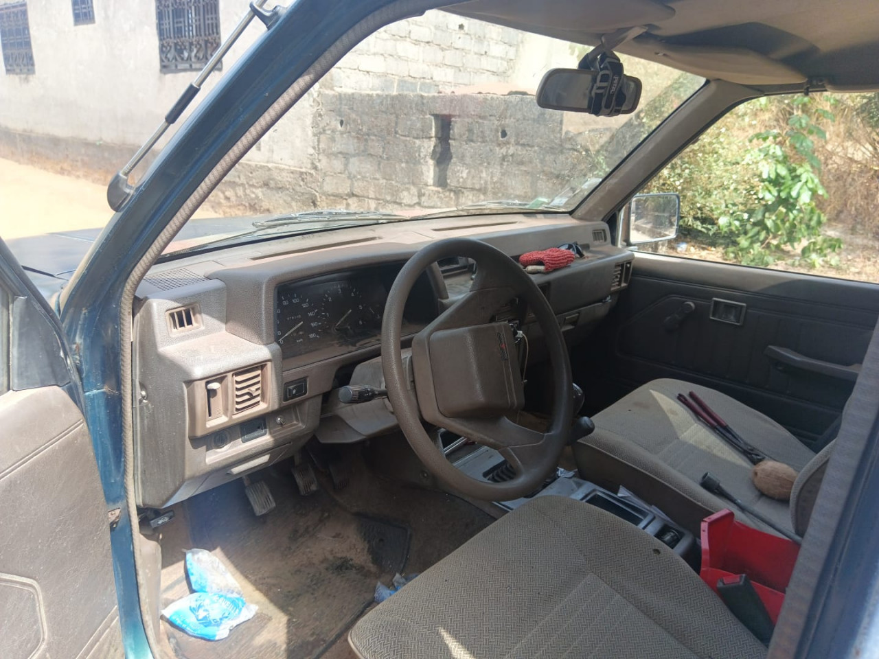 MITSUBISHI L200 SORTIE PORT, Voitures, Conakry