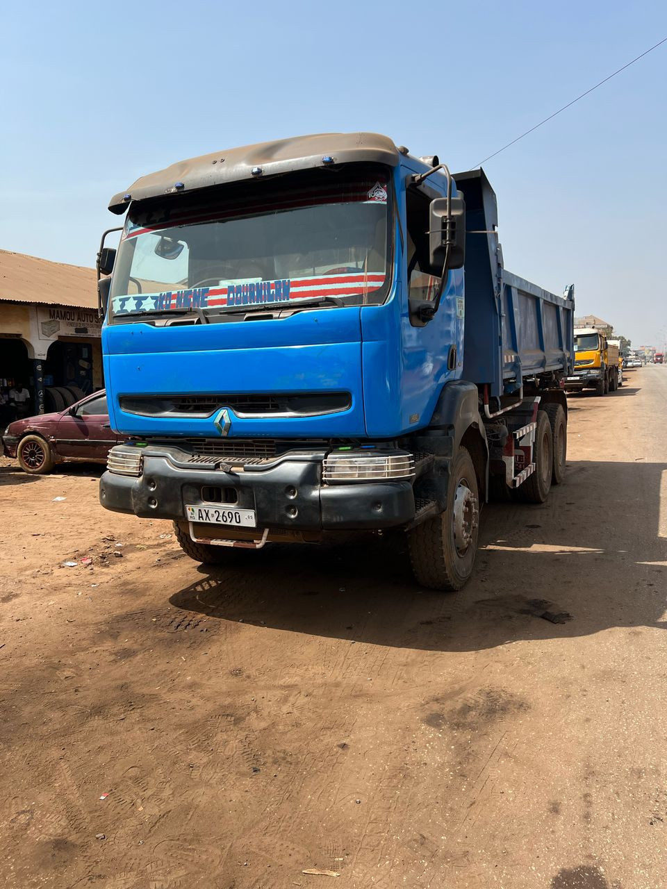 CAMION RENAULT KERAX 10 roues, Camions - Autobus, Conakry