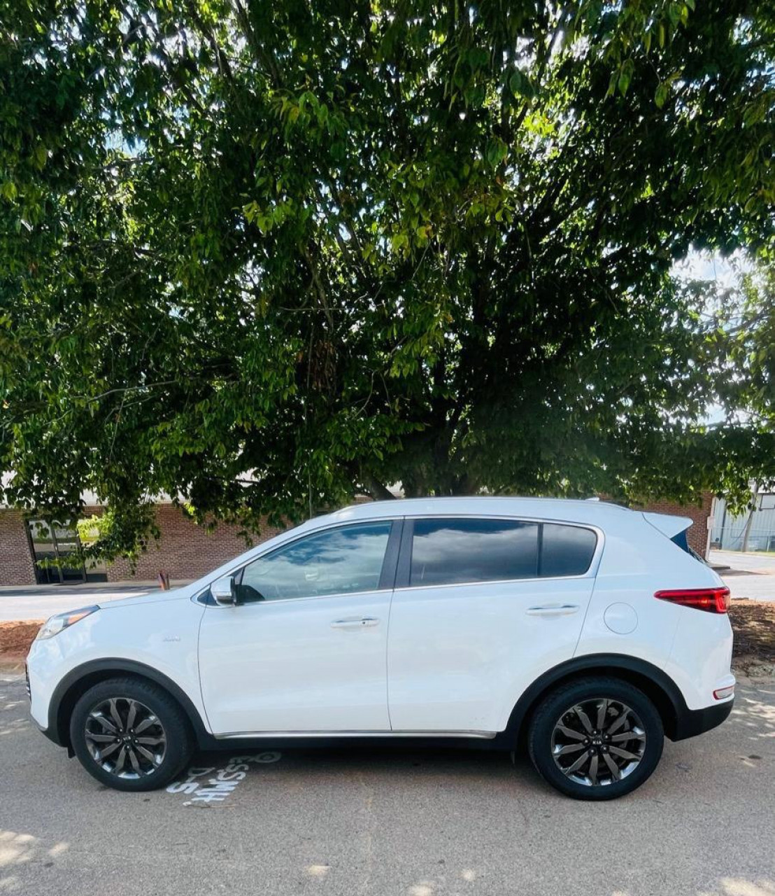 KIA SPORTAGE AUTOMATIQUE SORTIE PORT, Voitures, Conakry