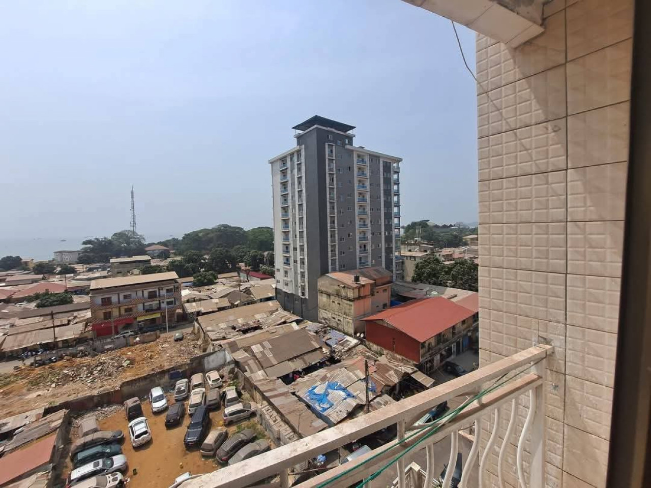 APPARTEMENT À LOUER À KALOUM, Appartements, Conakry